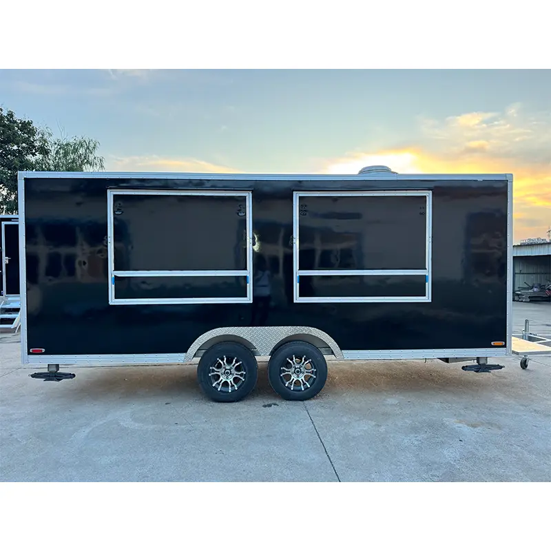 Multi Fenestra Quadratum Vending Trailer